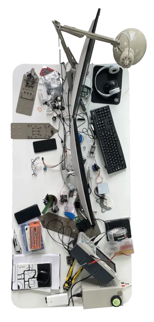 Top Photo of Maxlab desk